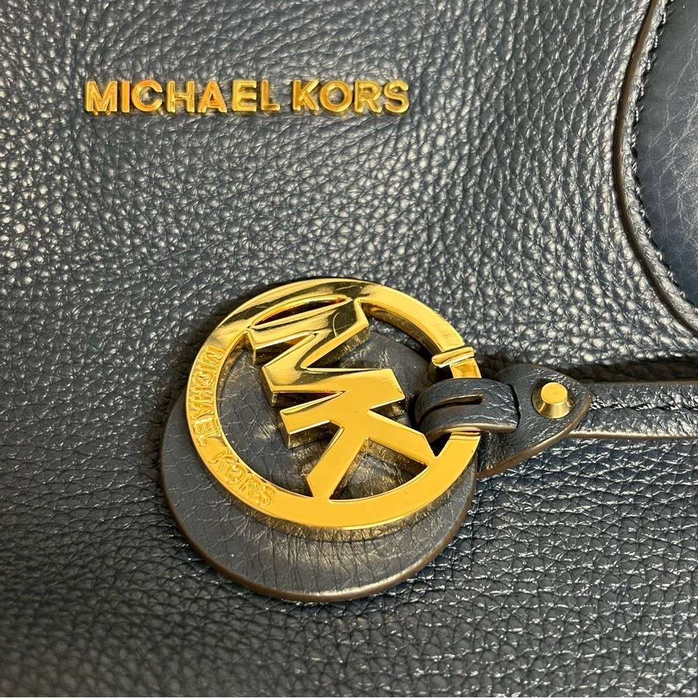 Michael Kors Leather Reversible Large Mae Tote (Navy/White) - Picture 11 of 11
